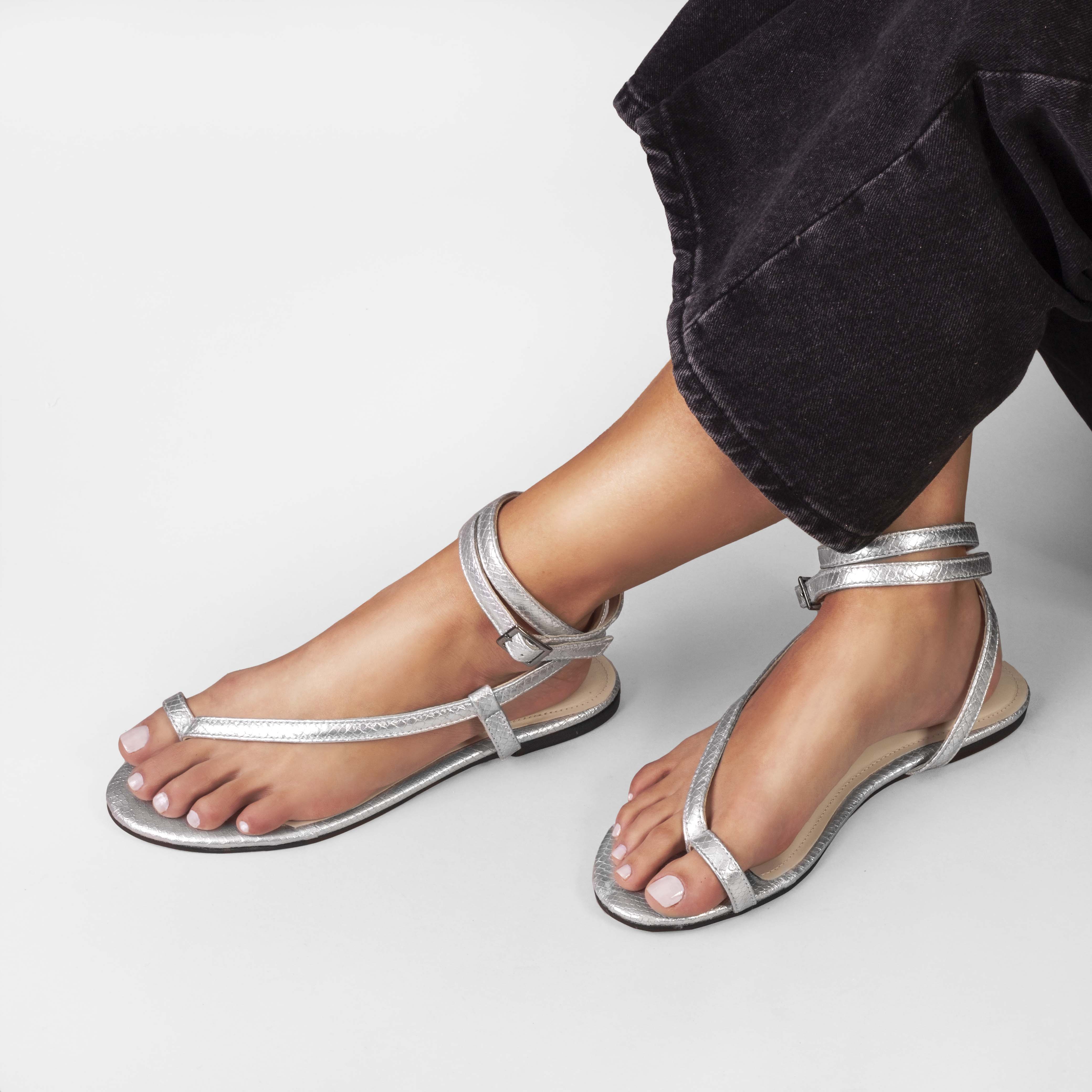 Handmade T-strap sandals Two tone tan silver Leather | The leather craftsmen